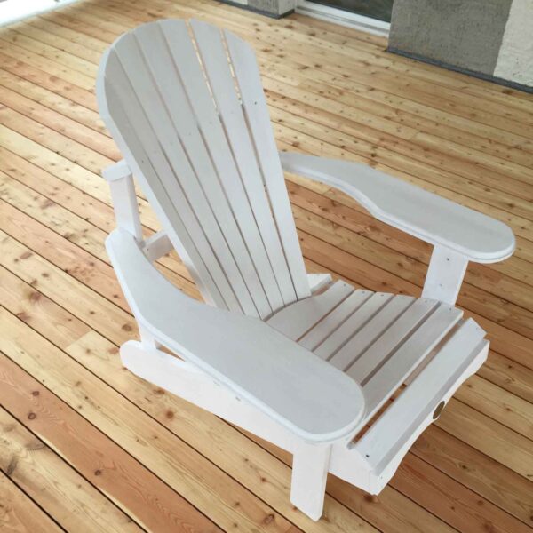 Der Adirondack Bear Chair aus Pinie (BC201C), gestrichen, seitlich